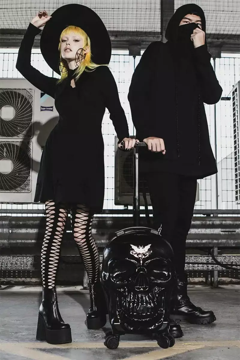 Tomb Travel Suitcase 8 Tomb Travel Suitcase - Image 6