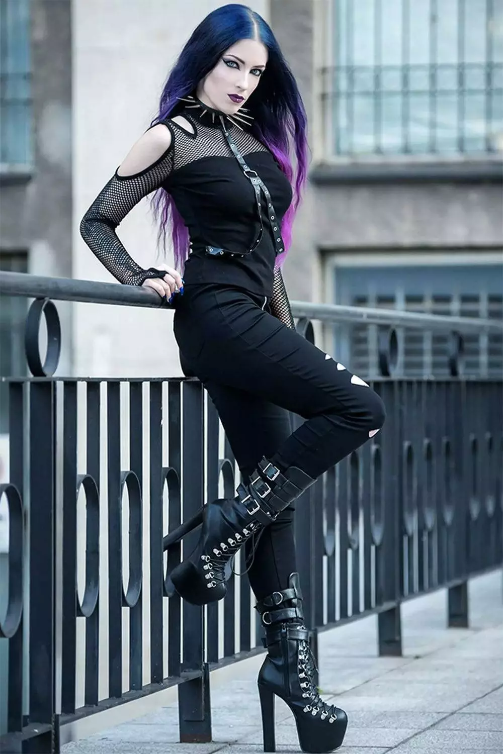 Beauty In Bondage Top 4 Beauty In Bondage Top - Image 2