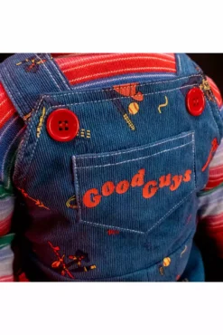 TRICK OR TREAT STUDIOS Ultimate Chucky Doll [Lifesize 29"] -Kreepsville Sales uc clothesdetail